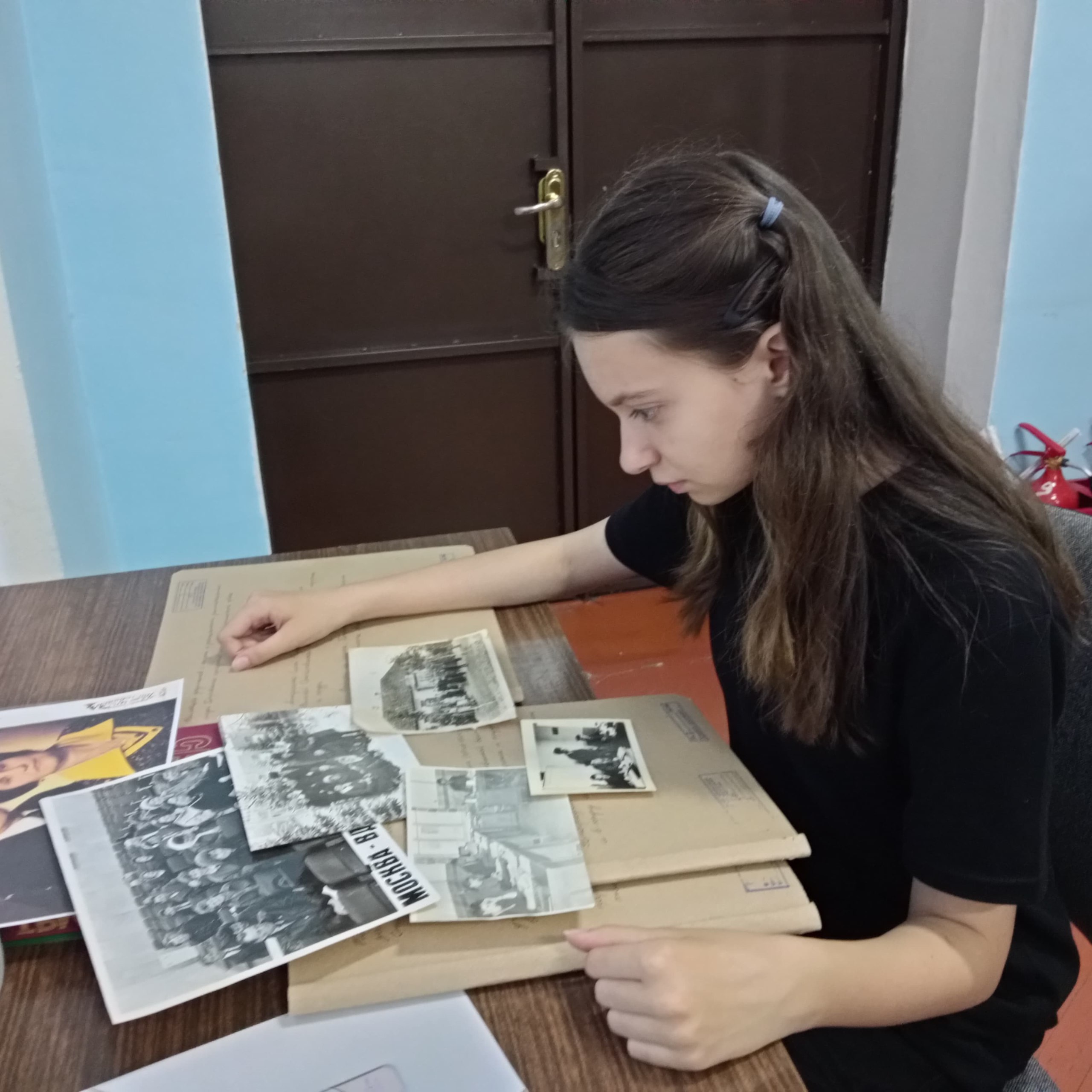 Занятие с юными исследователями провели архивисты нашего округа.