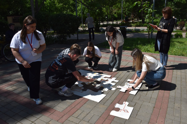 В Светлограде состоялся увлекательный квест для студентов и школьников «Путешествие по Ставропольскому краю и республикам Северного Кавказа». В Светлограде состоялся увлекательный квест для студентов и школьников «Путешествие по Ставропольскому краю и республикам Северного Кавказа».