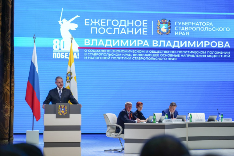 Ремонт дорог, их содержание в нормативном состоянии для администрации нашего округа было и остается важным направлением деятельности. Ремонт дорог, их содержание в нормативном состоянии для администрации нашего округа было и остается важным направлением деятельности.