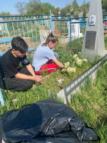 В Петровском округе привели в порядок заброшенные могилы и места захоронения участников Великой Отечественной войны.